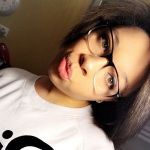 Meet your Posher, Kiyah